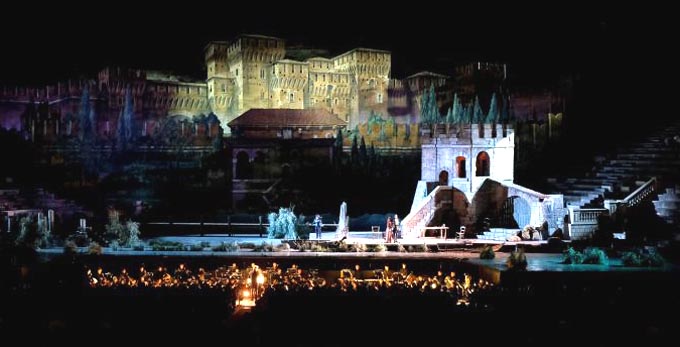 170703_Vr_03_Rigoletto_Scenografia_EnneviFoto