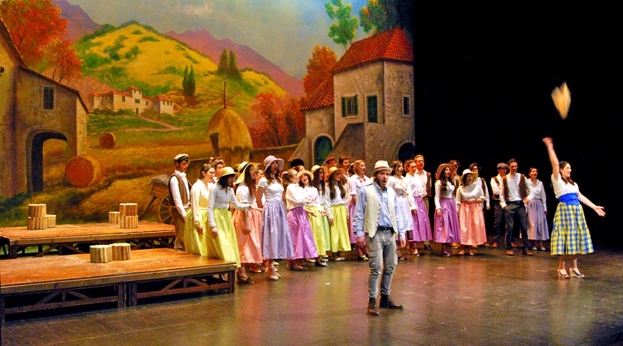 180405_Fe_04_LElisirDAmore_facebook 180405_Fe_04_LElisirDAmore_facebook