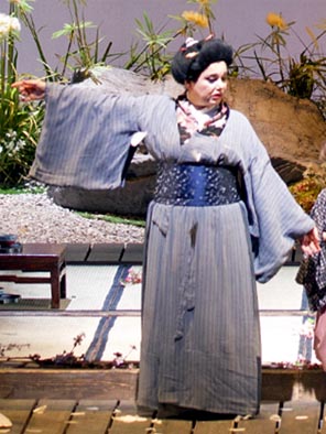 180410_Ca_01_MadamaButterfly_RossanaRinaldi_phPriamoTolu 180410_Ca_01_MadamaButterfly_RossanaRinaldi_phPriamoTolu