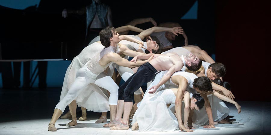 190708_Ra_96_HamburgBallettBeethovenFragments_phZaniCasadio 190708_Ra_96_HamburgBallettBeethovenFragments_phZaniCasadio