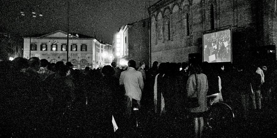 200331_Diario_03_30AnniENonLiDimostra_PiazzaTrentoETrieste_phMarcoCaselliNirmal 200331_Diario_03_30AnniENonLiDimostra_PiazzaTrentoETrieste_phMarcoCaselliNirmal