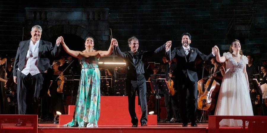 200803_Vr_07_MozartRequiemLeStelleDellOpera_SalutiStelleOpera_EnneviFoto 200803_Vr_07_MozartRequiemLeStelleDellOpera_SalutiStelleOpera_EnneviFoto