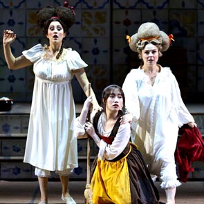20221128_Ge_01_Cenerentola_CarlottaVichiHongniWuGiorgiaRotolo 20221128_Ge_01_Cenerentola_CarlottaVichiHongniWuGiorgiaRotolo