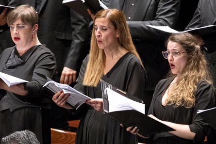 20230425_Fe_04_SacroVivaldi-VittorioSgarbi_coriste 20230425_Fe_04_SacroVivaldi-VittorioSgarbi_coriste