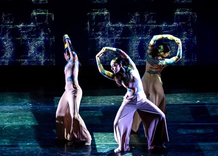 20250512_Ro_03_Flatlandia_Balletto_445x318_phNicolaBoschetti